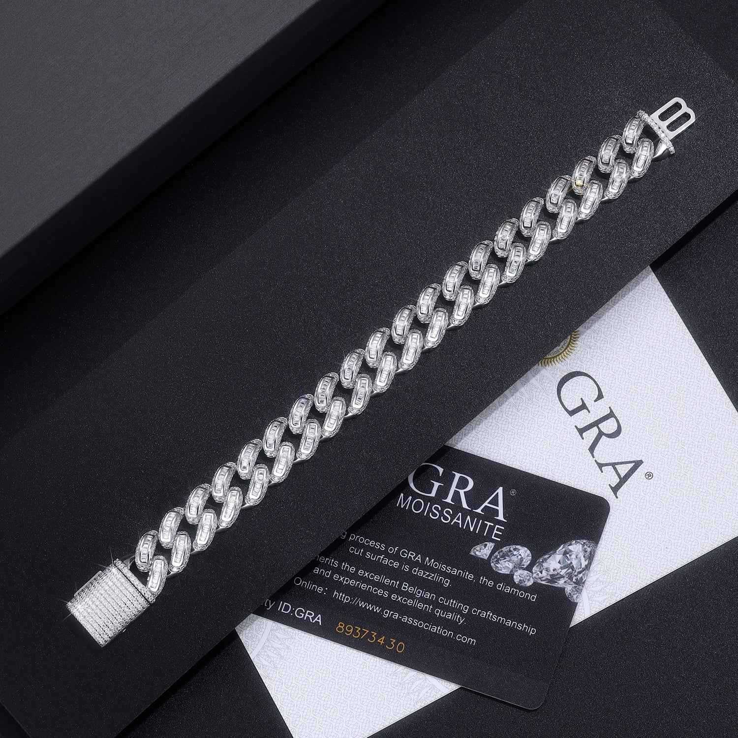 Set With Top - quality Moissanite, This Luxurious And Fashionable Light Luxury Jewelry Silver Bracelet Is Made Of S925 Silver Electroplated With Platinum - Dapper All Day